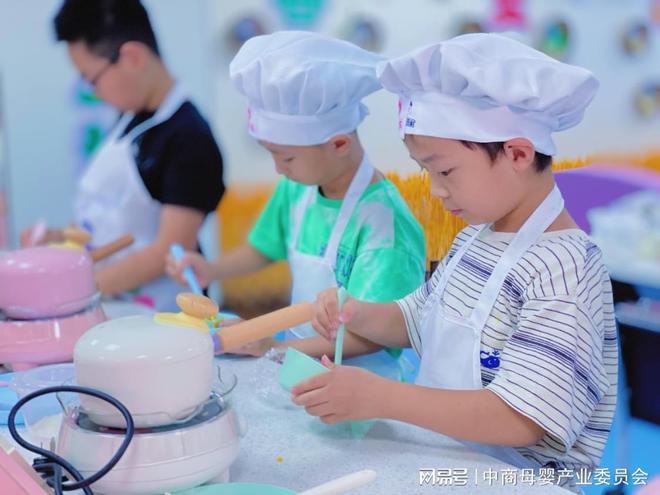 K8·凯发：奇鹤食育携手江西省儿童医院守护孩子清晰视力(图5)