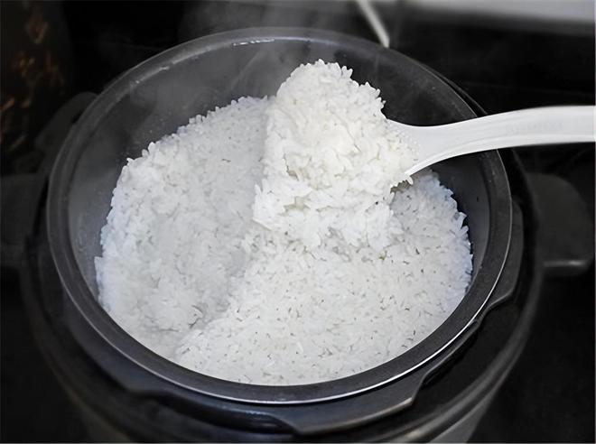 外国人：为什么在中国大部分烹饪都是用炒锅和菜刀完成的？(图5)