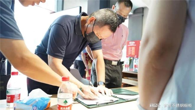 THOR索而拿下“不锈钢橱柜十大品牌”首席！(图7)