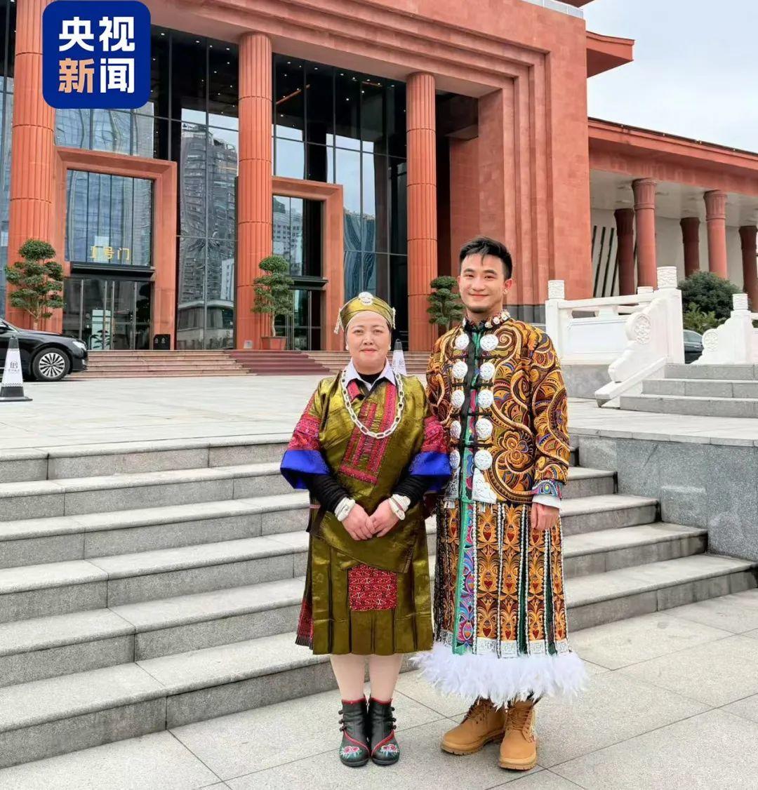 凯发国际首页：45个山里娃站上国际T台！设计师讲述藏在衣服里的秘密(图4)