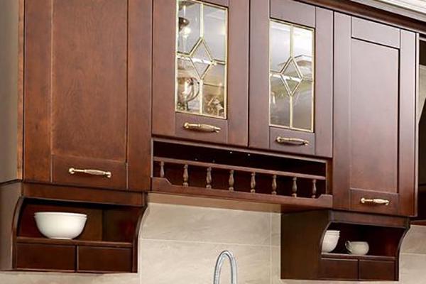 高端厨房的选择：不锈钢橱柜的明智之选(图1)